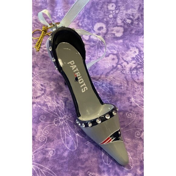 New England Patriots NFL Christmas Ornament High Heels Stilettos Rhinestones‎ - Picture 2 of 6